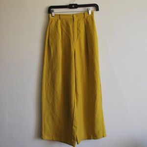 GU : Yellow Wide Pleated Pants : S Linen